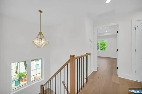 94 E Cedar Street Livingston NJ 07039