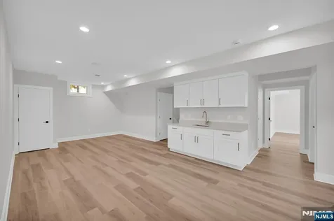 94 E Cedar Street Livingston NJ 07039