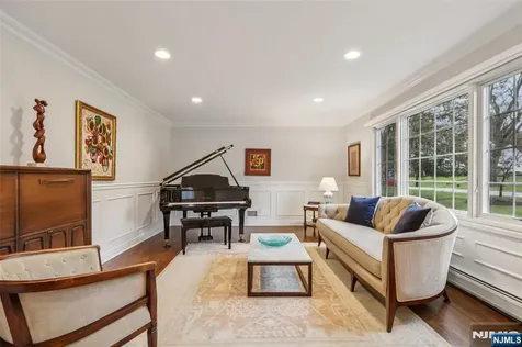 46 Van Blarcom Lane Wyckoff NJ 07481