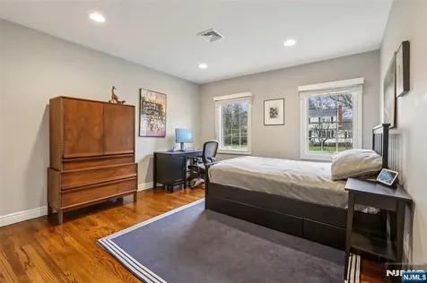 46 Van Blarcom Lane Wyckoff NJ 07481