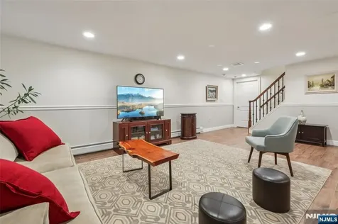 46 Van Blarcom Lane Wyckoff NJ 07481