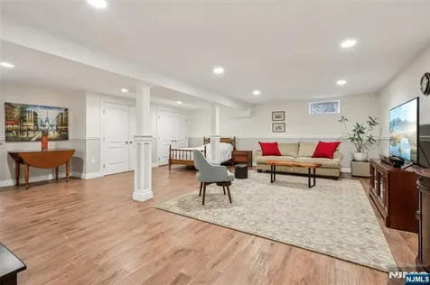 46 Van Blarcom Lane Wyckoff NJ 07481