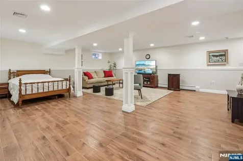 46 Van Blarcom Lane Wyckoff NJ 07481