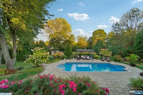 46 Van Blarcom Lane Wyckoff NJ 07481