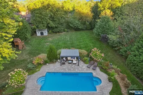 46 Van Blarcom Lane Wyckoff NJ 07481