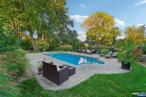 46 Van Blarcom Lane Wyckoff NJ 07481