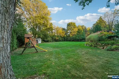 46 Van Blarcom Lane Wyckoff NJ 07481