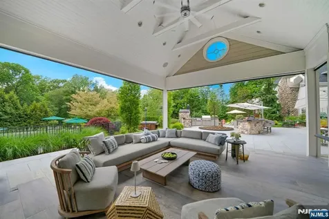 211 Highwood Avenue Tenafly NJ 07670