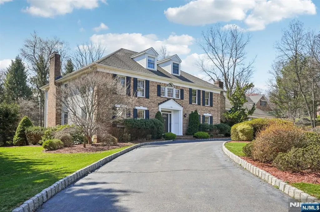 416 Devonshire Drive Franklin Lakes NJ 07417