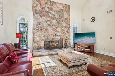 416 Devonshire Drive Franklin Lakes NJ 07417