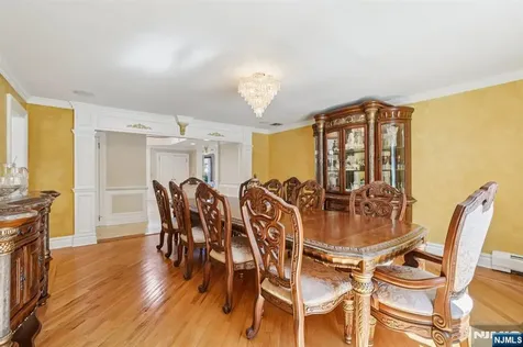 416 Devonshire Drive Franklin Lakes NJ 07417