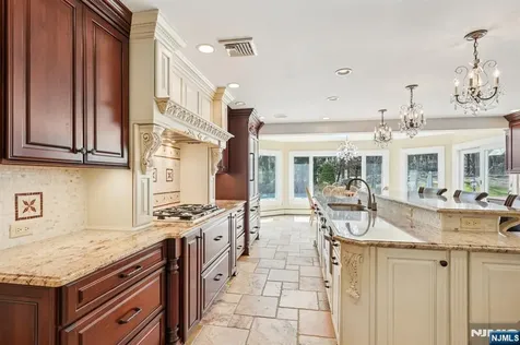 416 Devonshire Drive Franklin Lakes NJ 07417