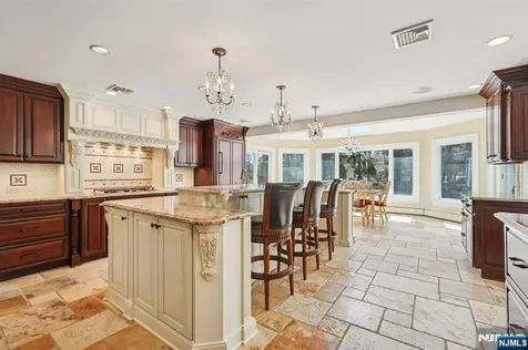 416 Devonshire Drive Franklin Lakes NJ 07417
