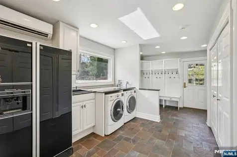 416 Devonshire Drive Franklin Lakes NJ 07417