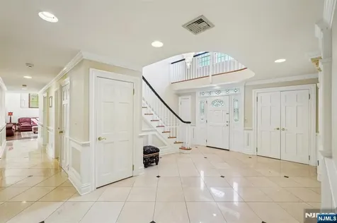 416 Devonshire Drive Franklin Lakes NJ 07417