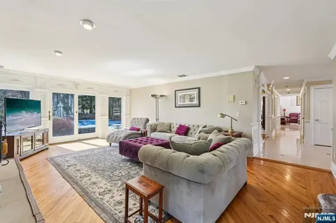416 Devonshire Drive Franklin Lakes NJ 07417