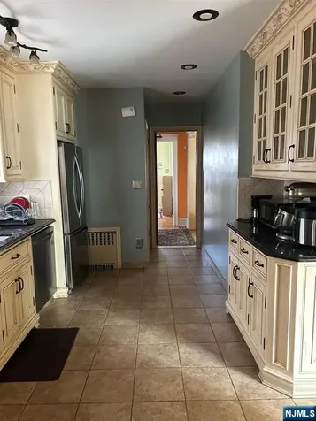 521 Olympia Avenue Cliffside Park NJ 07010
