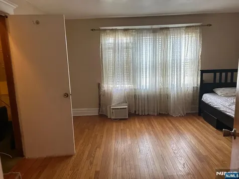 521 Olympia Avenue Cliffside Park NJ 07010