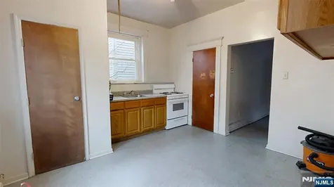 504 Springfield Avenue Newark NJ 07103