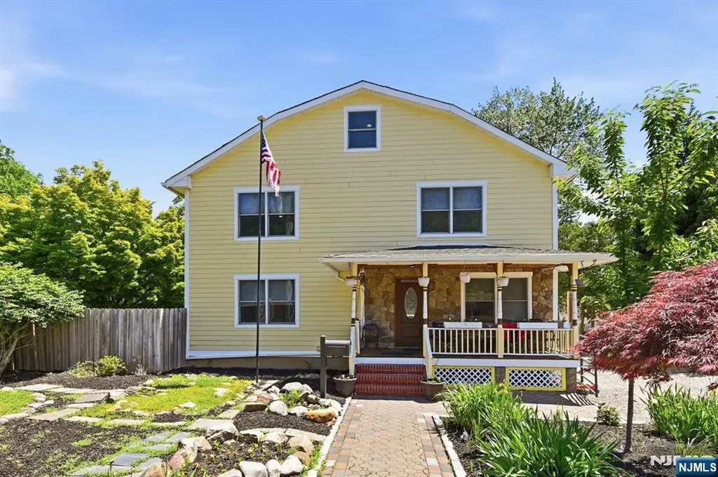 188 Doretta Street River Vale NJ 07675