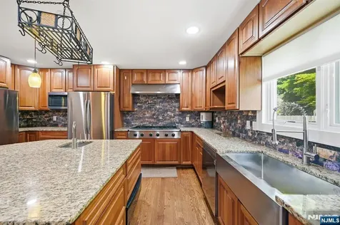 188 Doretta Street River Vale NJ 07675