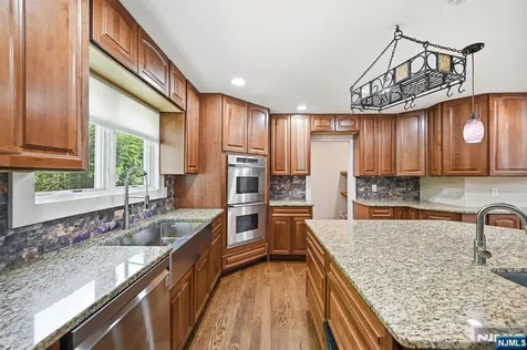 188 Doretta Street River Vale NJ 07675