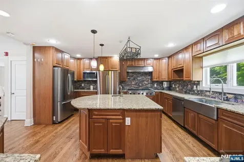 188 Doretta Street River Vale NJ 07675