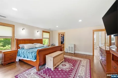 188 Doretta Street River Vale NJ 07675