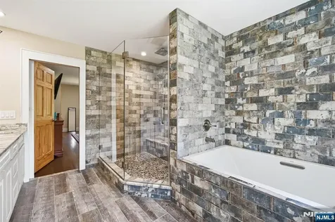 188 Doretta Street River Vale NJ 07675