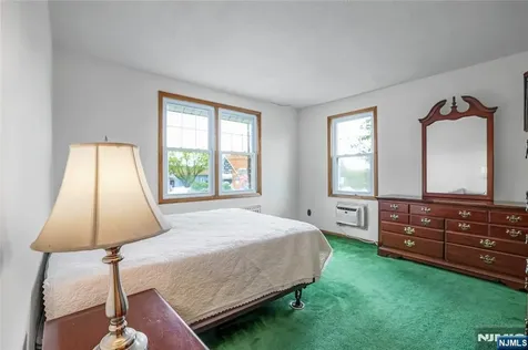 455 Stuyvesant Avenue Lyndhurst NJ 07071