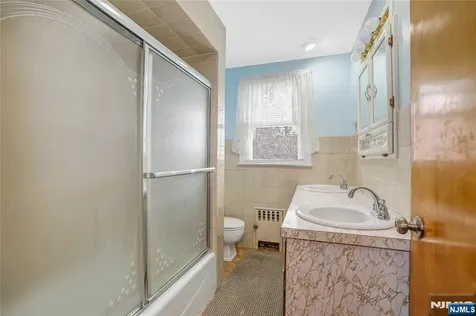 455 Stuyvesant Avenue Lyndhurst NJ 07071