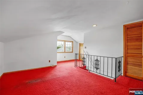 455 Stuyvesant Avenue Lyndhurst NJ 07071