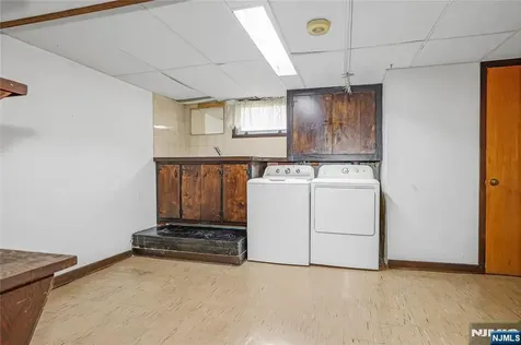 455 Stuyvesant Avenue Lyndhurst NJ 07071