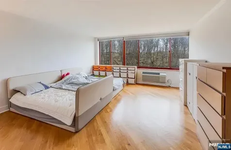 100 Old Palisade Road Fort Lee NJ 07024
