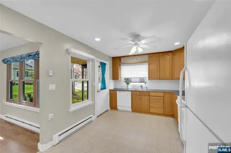 945A Liverpool Circle Manchester NJ 08759