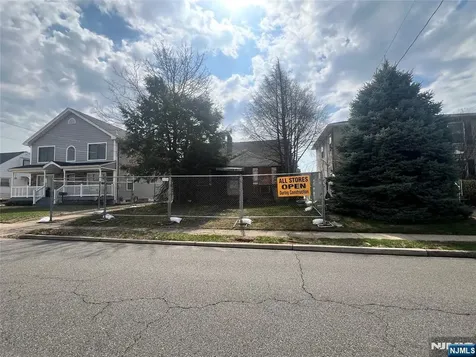 248 Rudolph Avenue Elmwood Park NJ 07407