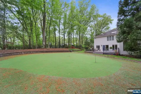 24 Country Club Way Demarest NJ 07627