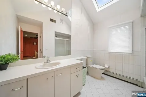 24 Country Club Way Demarest NJ 07627