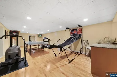 24 Country Club Way Demarest NJ 07627