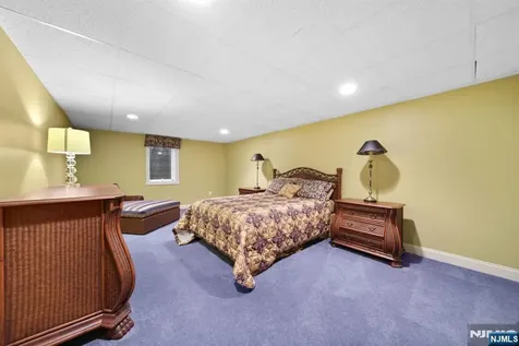 24 Country Club Way Demarest NJ 07627