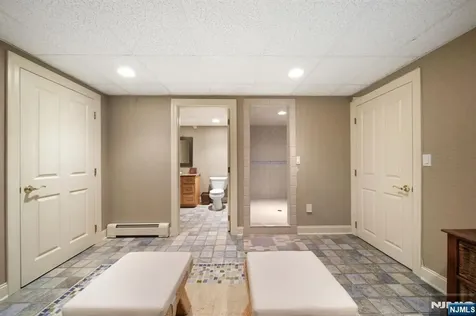 24 Country Club Way Demarest NJ 07627