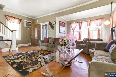 2044 High Street Union NJ 07083