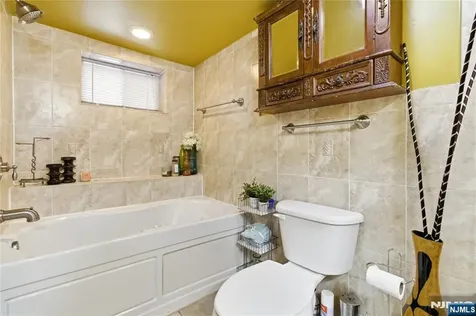 2044 High Street Union NJ 07083