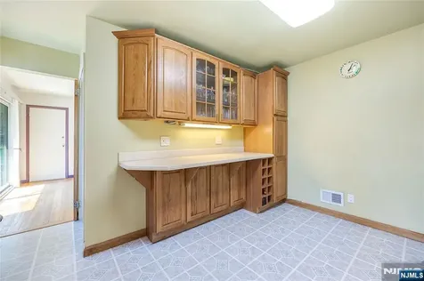 11 Sunset Road Demarest NJ 07627