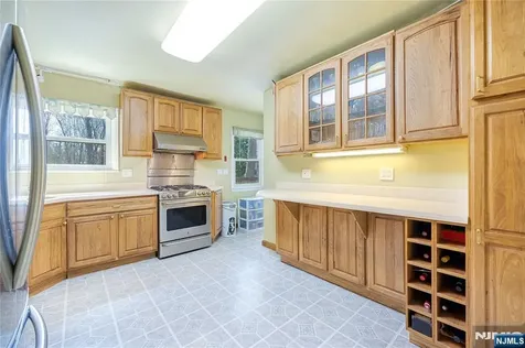 11 Sunset Road Demarest NJ 07627