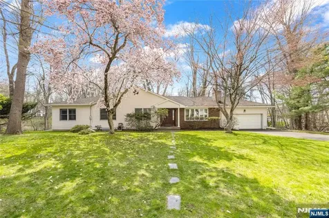 11 Sunset Road Demarest NJ 07627