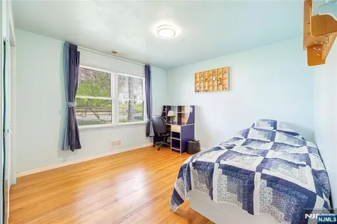 11 Sunset Road Demarest NJ 07627