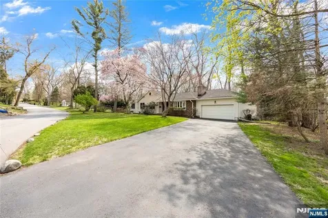 11 Sunset Road Demarest NJ 07627