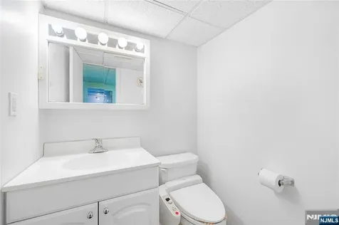 11 Sunset Road Demarest NJ 07627