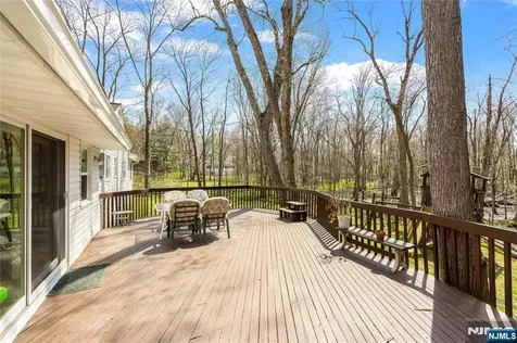 11 Sunset Road Demarest NJ 07627